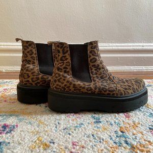 UO Leopard Print Platform Chelsea Boots Size: 7